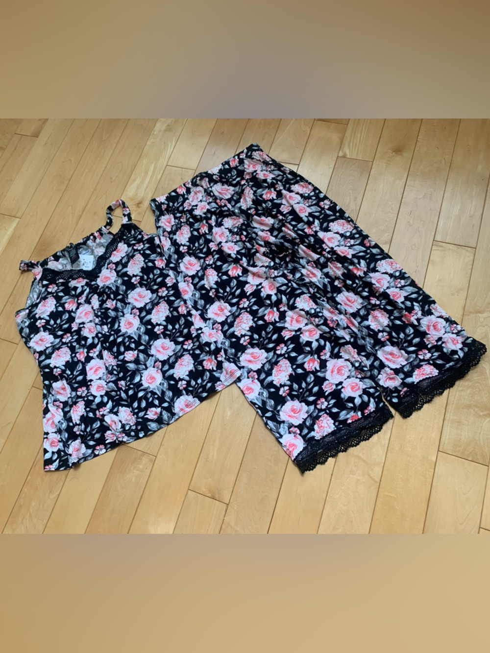 NWT Floral Lace-Trim Sleep Set - Black & Coral-Pink Size small